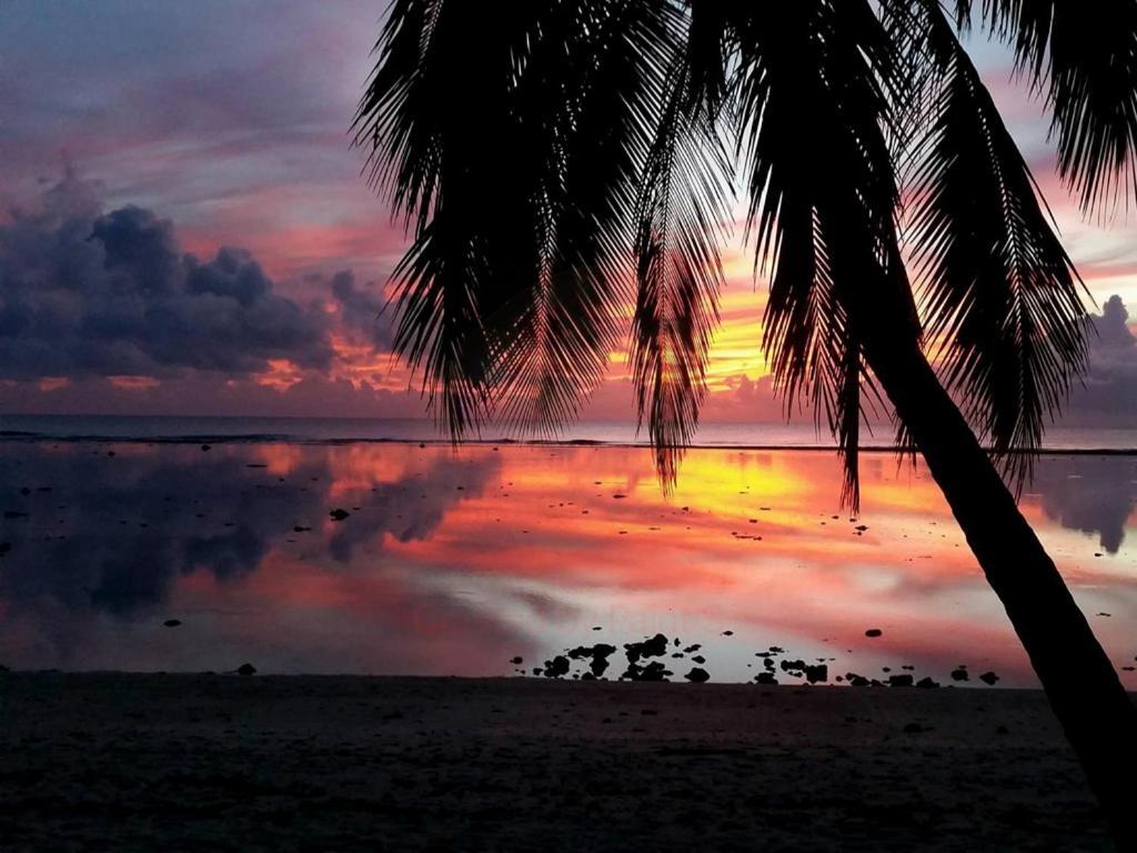 ホテル Sunset Palms ラロトンガ島 エクステリア 写真